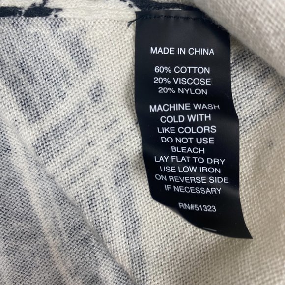 Vince Camuto Black and White Painted Abstract Pattern Long-sleeve Tunic … - Picture 8 of 8